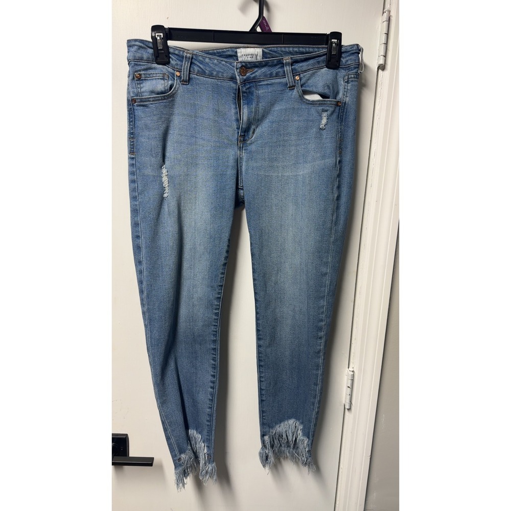 Celebrity Pink | Skinny Jeans Light Wash Distressed Frayed Fringe Hem | Size 11